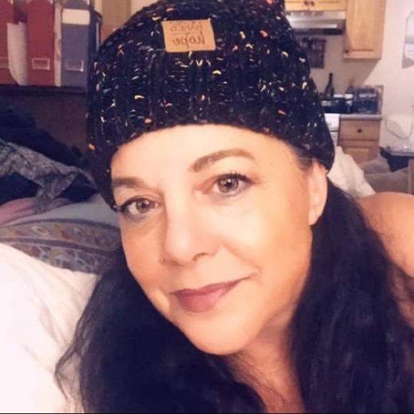 Meet your Posher, Elizaberh - Picture 1 of 1